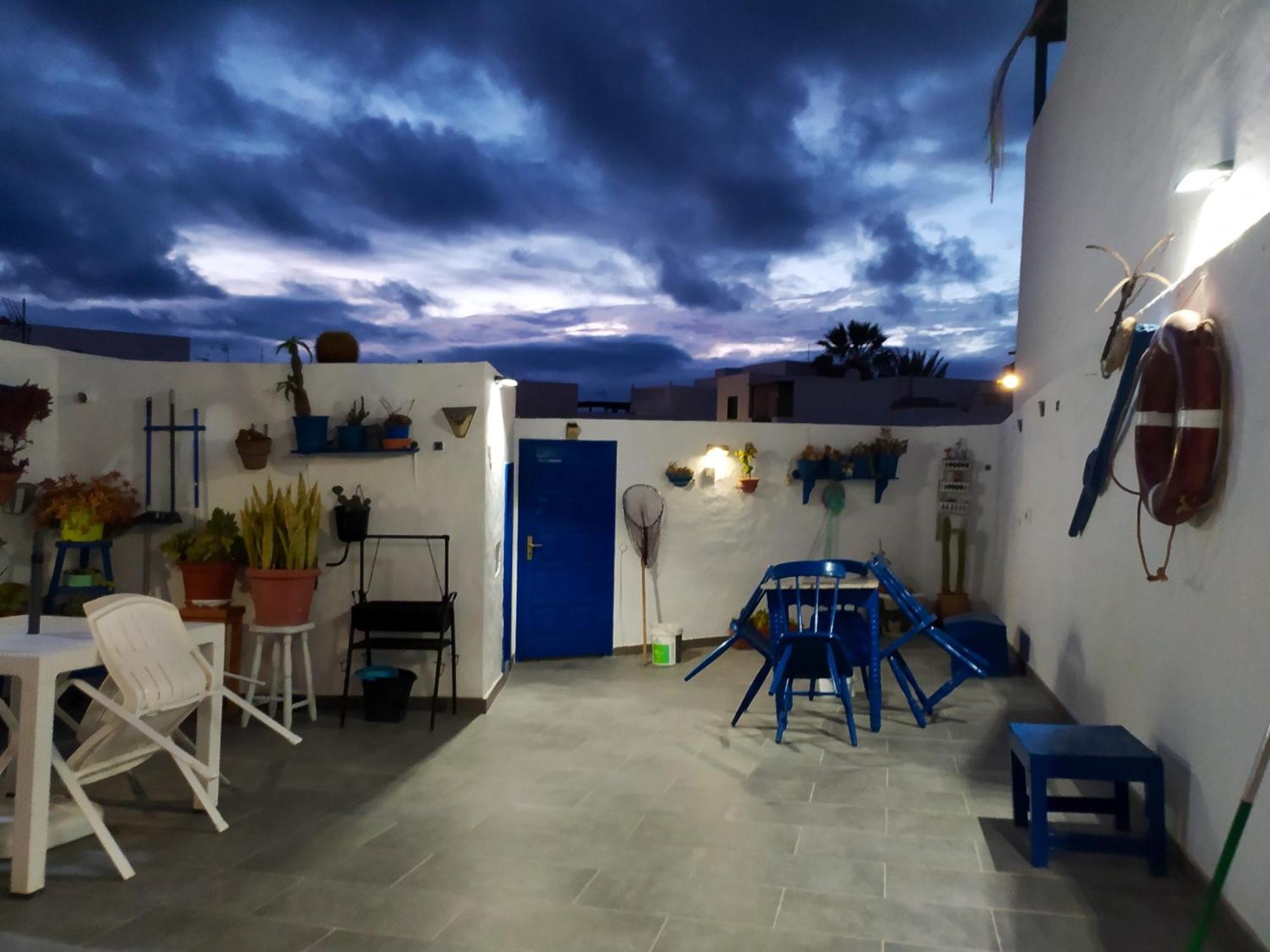 Cozy House In El Golfo + Terraceヴィラ エクステリア 写真