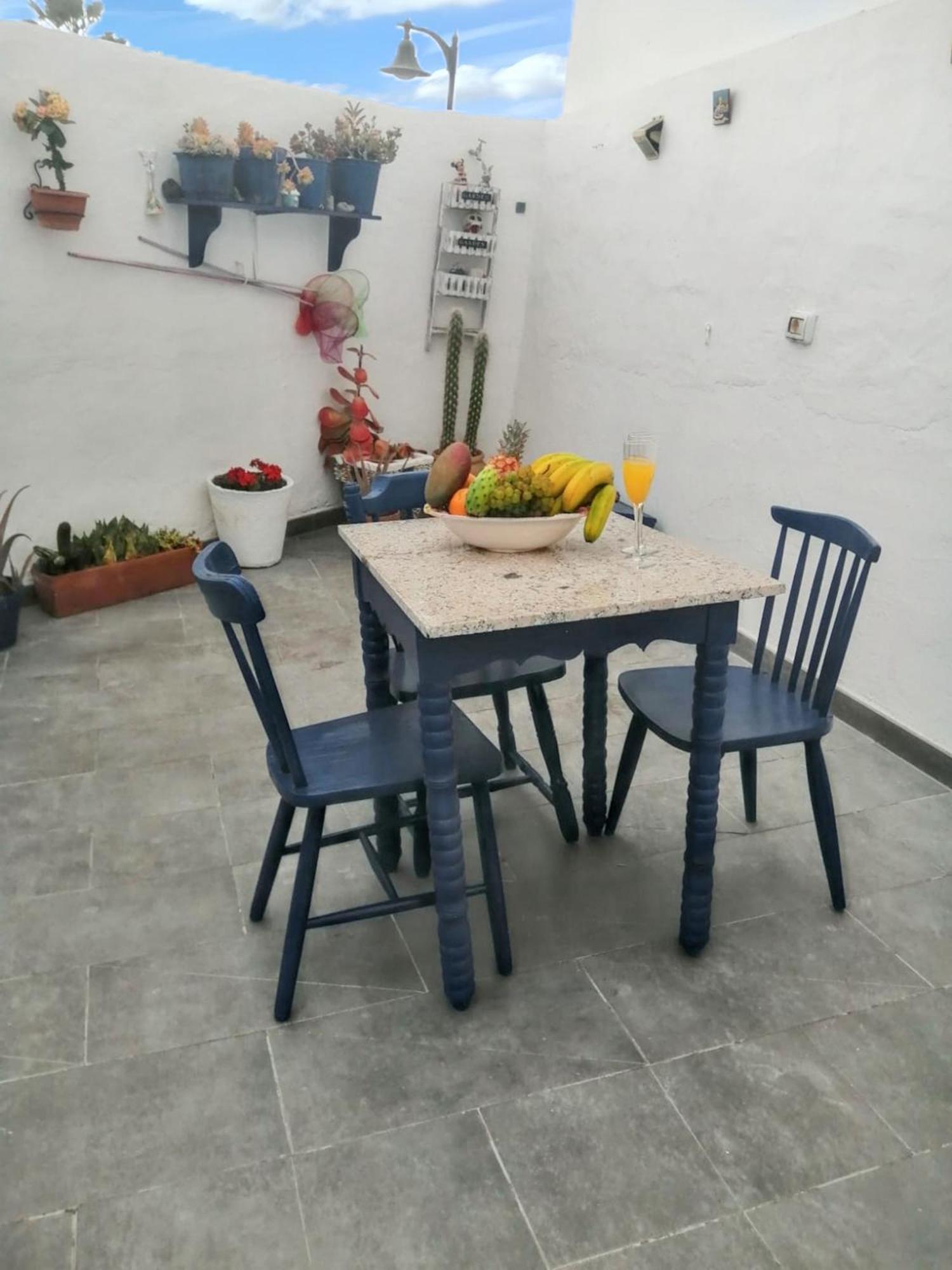 Cozy House In El Golfo + Terraceヴィラ エクステリア 写真