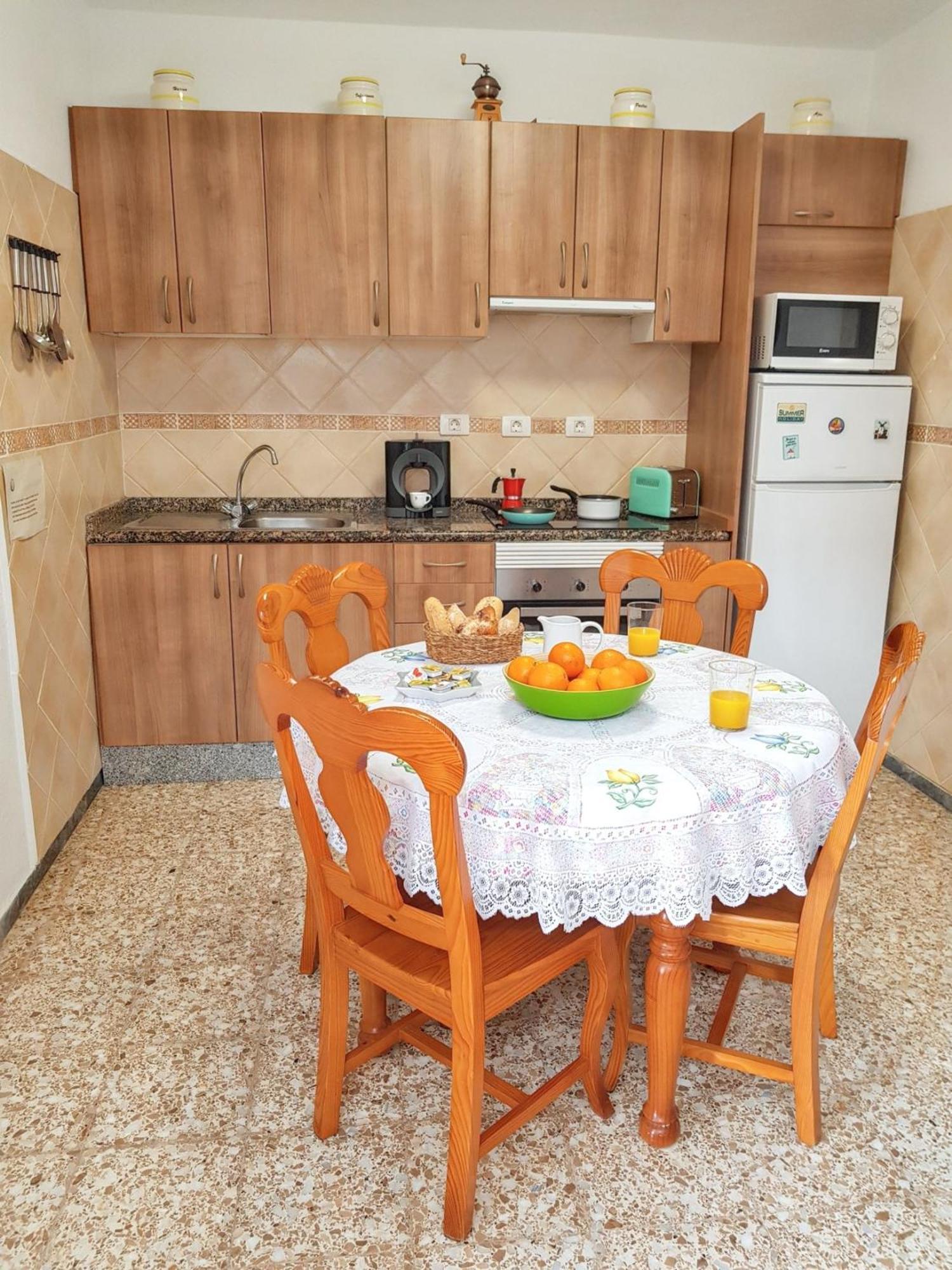 Cozy House In El Golfo + Terraceヴィラ エクステリア 写真
